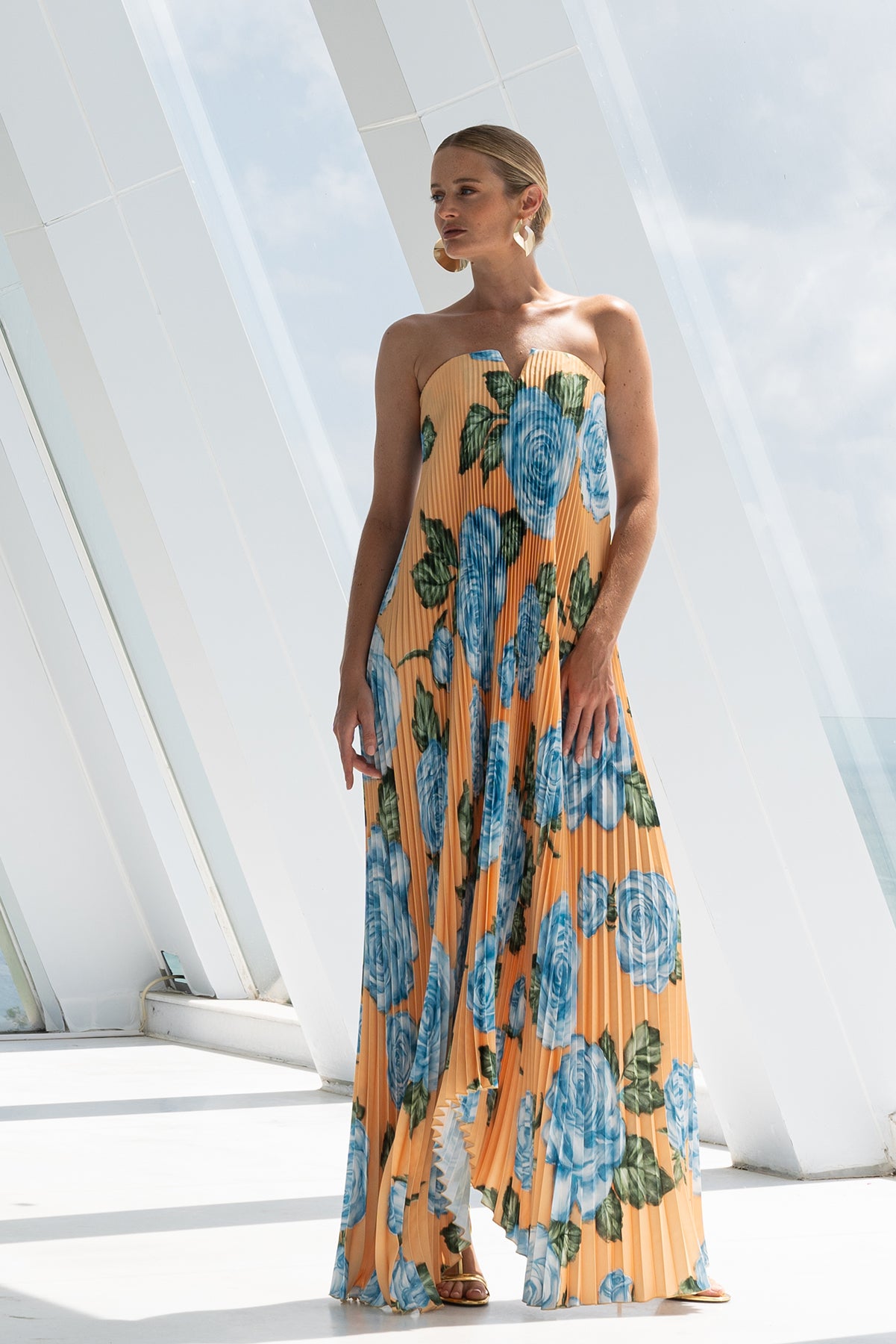 L'IDÉE | WOMEN | Black Tie Gown - Fleur Bleue