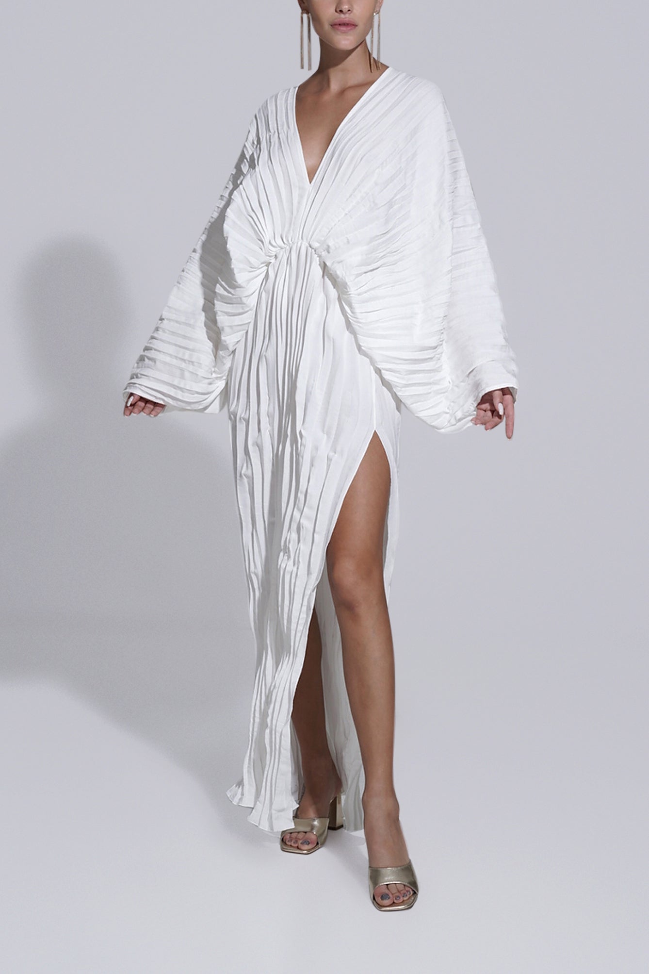 De Luxe Gown - Blanc Crepe