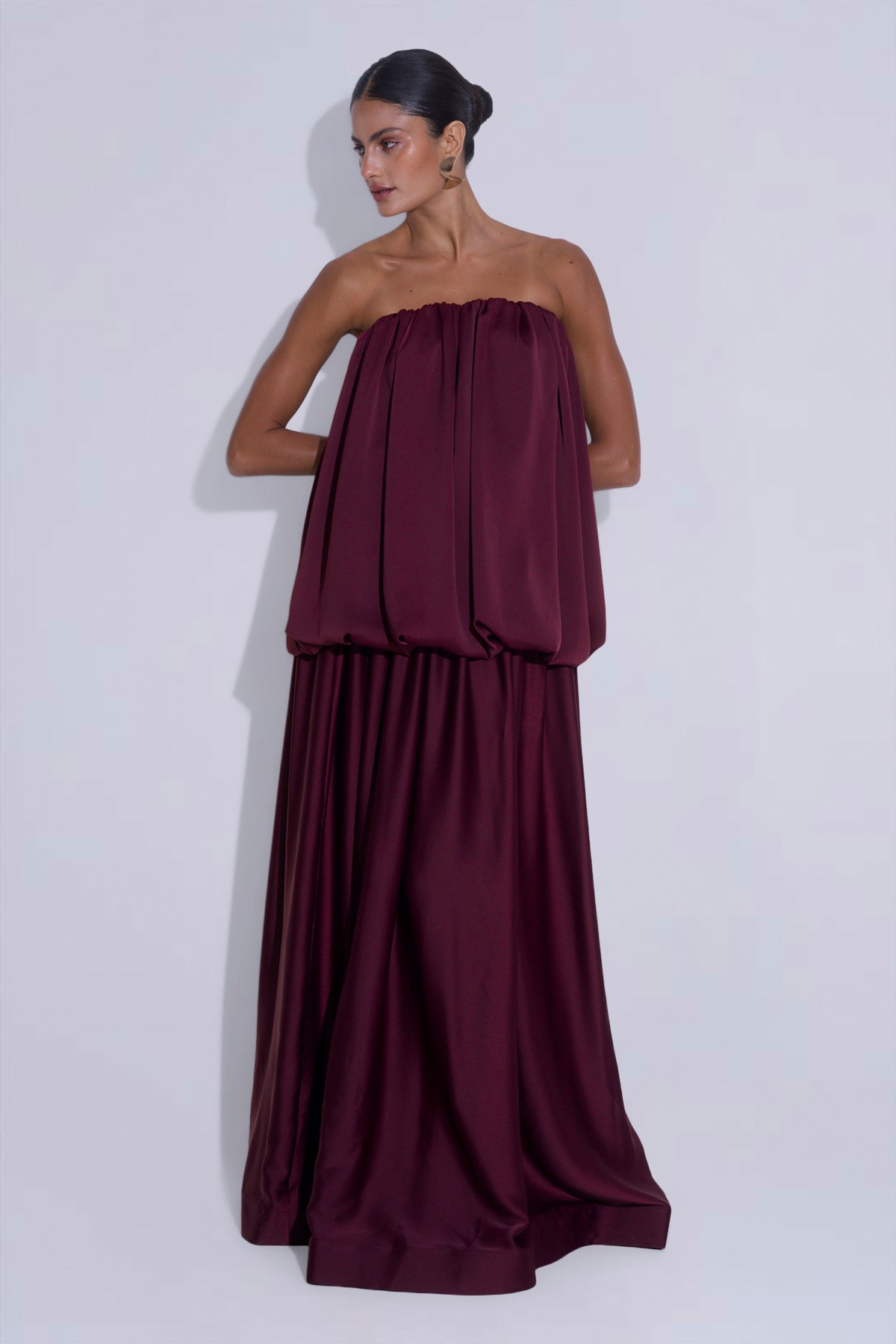 Reine Gown - Wine