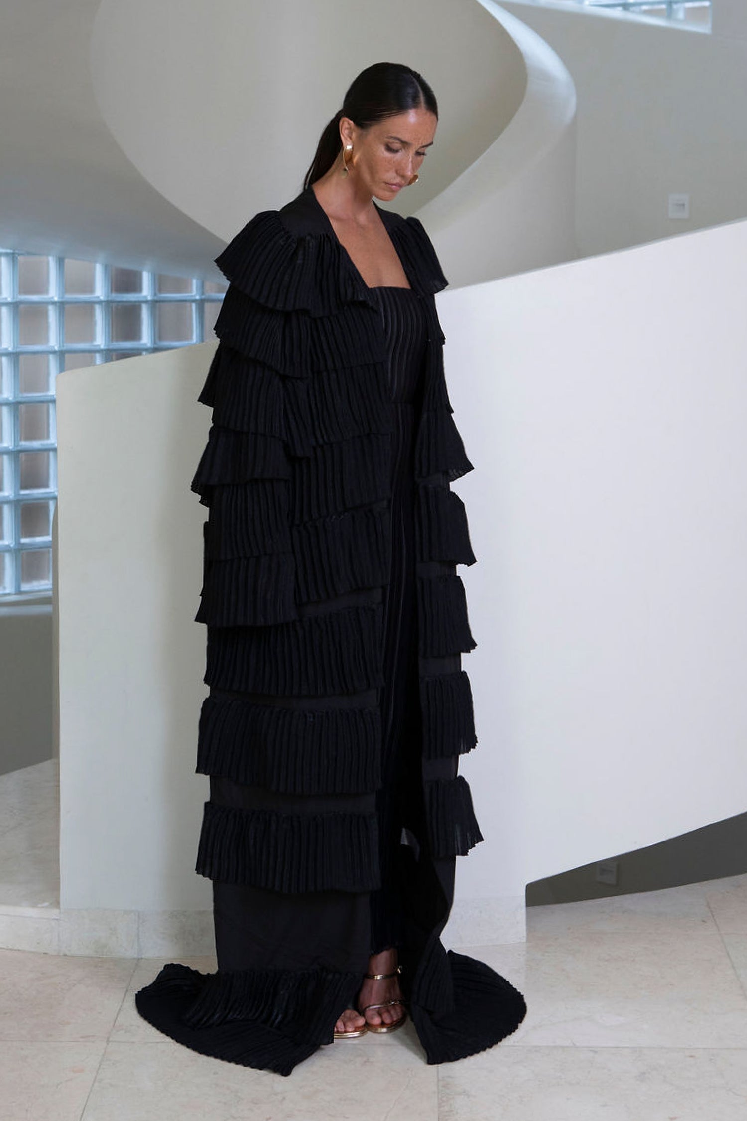 Goddess Cape Gown - Noir