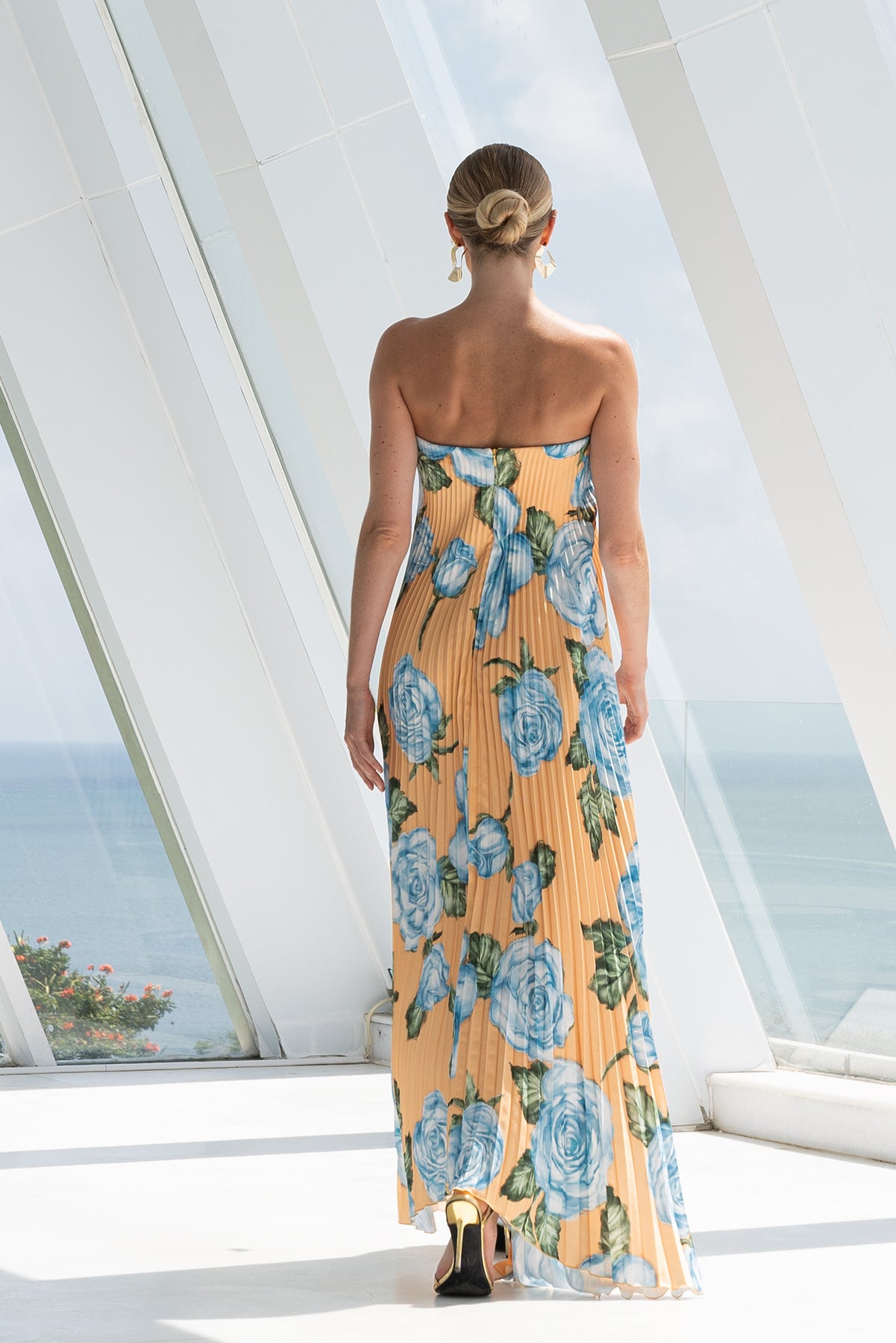L'IDÉE | WOMEN | Black Tie Gown - Fleur Bleue